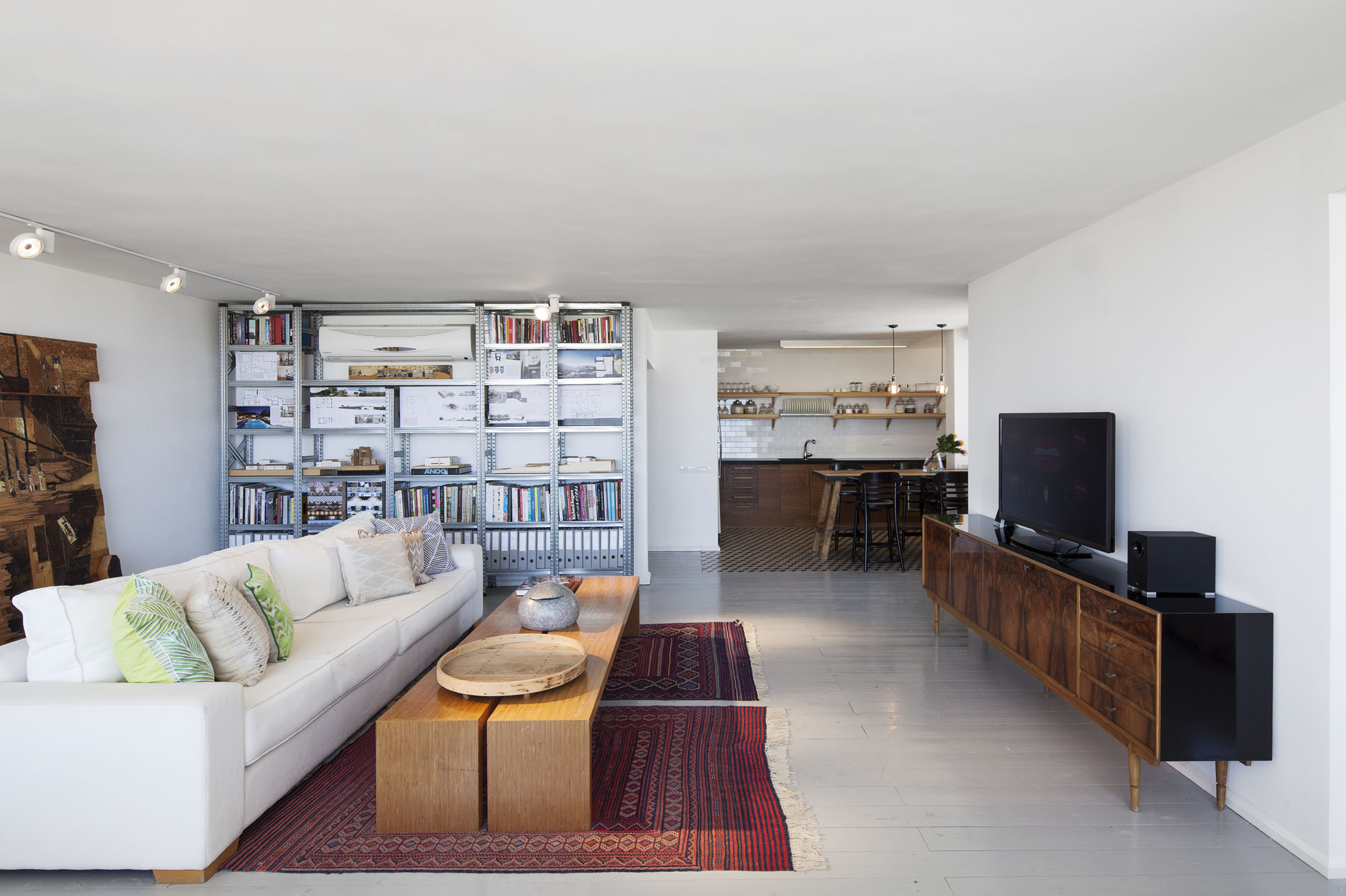 A Contemporary Apartment for a Young Couple, an Interior Designer and a Graphic Designer in Jaffa by Henkin Shavit Architecture & Design (1)