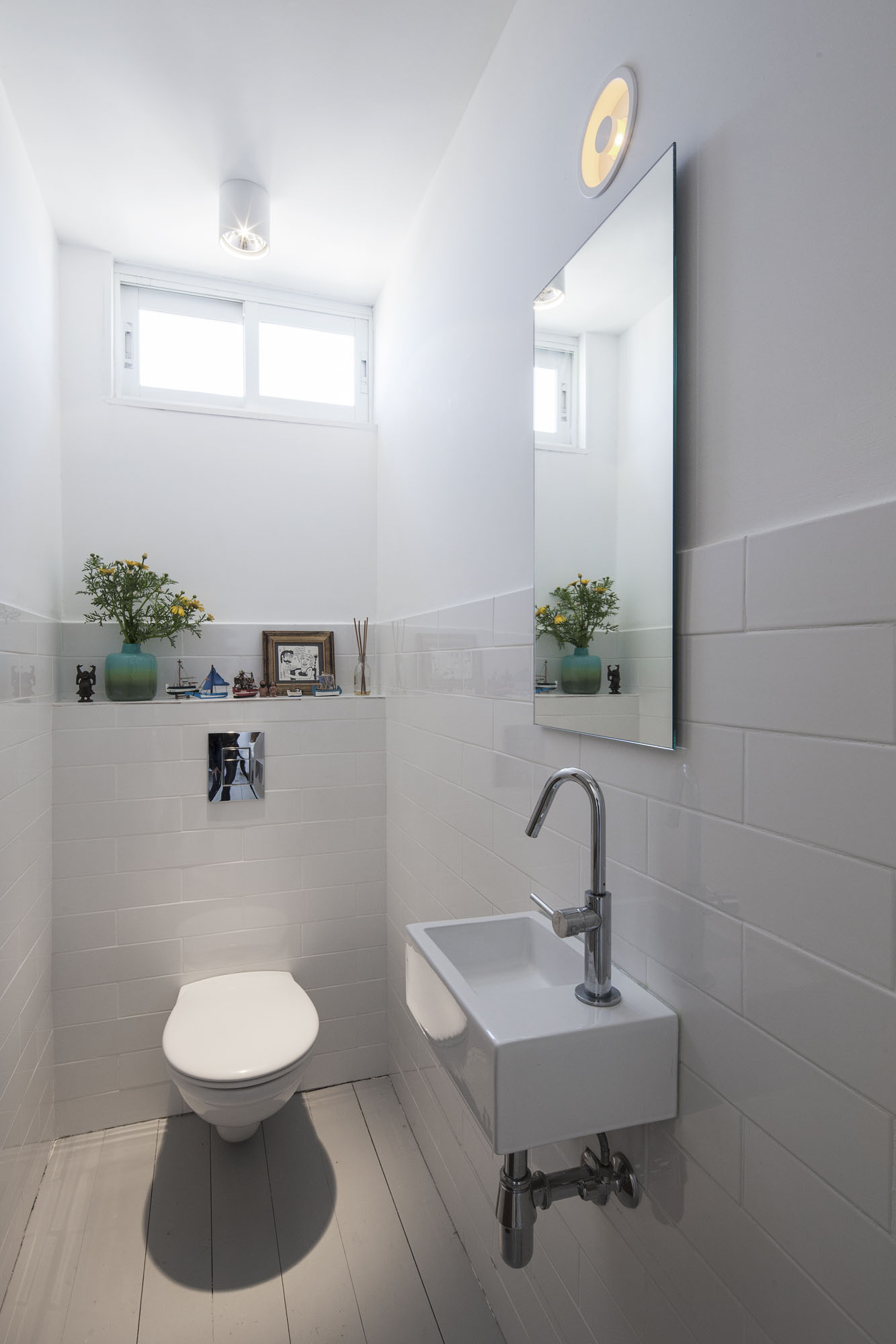 A Contemporary Apartment for a Young Couple, an Interior Designer and a Graphic Designer in Jaffa by Henkin Shavit Architecture & Design (11)