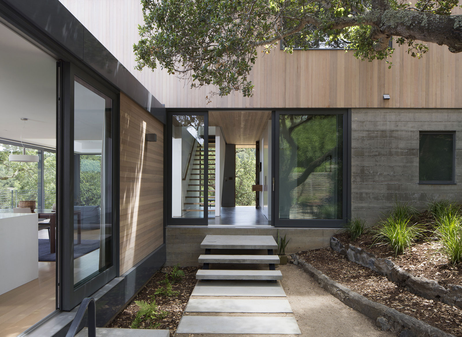 A Contemporary Home Features Patio with Cantilevered Deck in San Anselmo by Shands Studio (4)