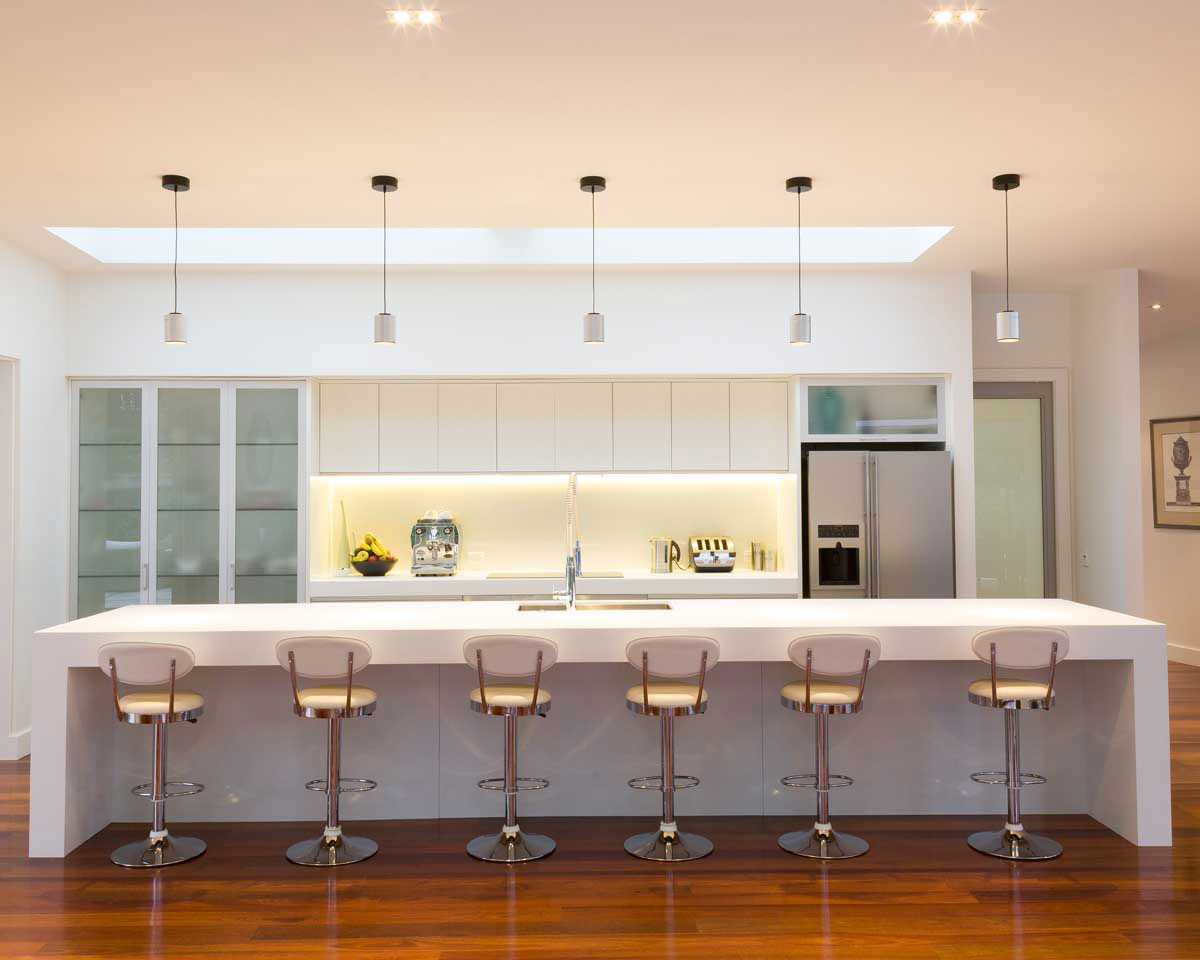 A Contemporary Home with Clean Lines and White Single Volumes Shape in Greytown, New Zealand by Casas Design + Architecture Studio (10)