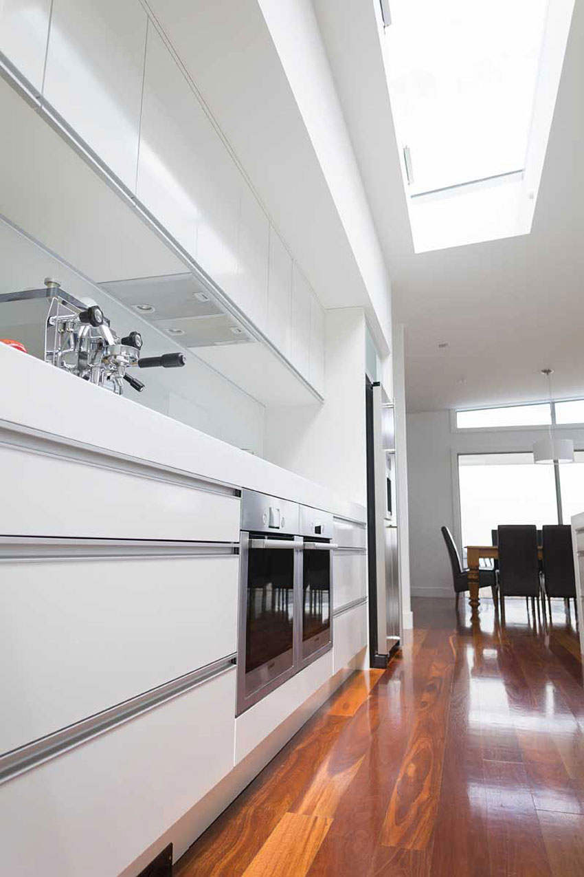 A Contemporary Home with Clean Lines and White Single Volumes Shape in Greytown, New Zealand by Casas Design + Architecture Studio (11)