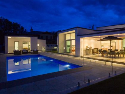 A Contemporary Home with Clean Lines and White Single Volumes Shape in Greytown, New Zealand by Casas Design + Architecture Studio (16)