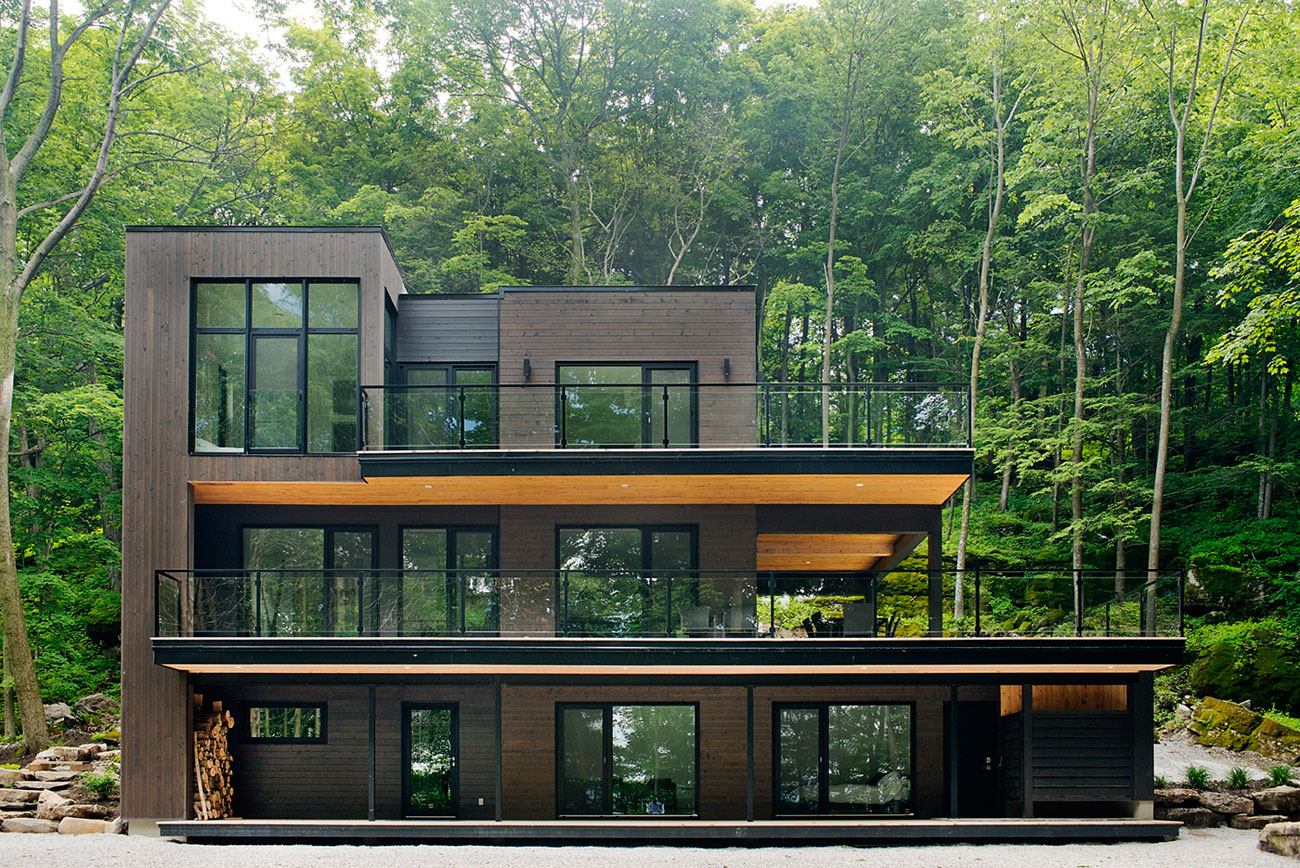A Contemporary House with a Privileged Natural Environment of Lakes and Mountains in Quebec by Boom Town (2)
