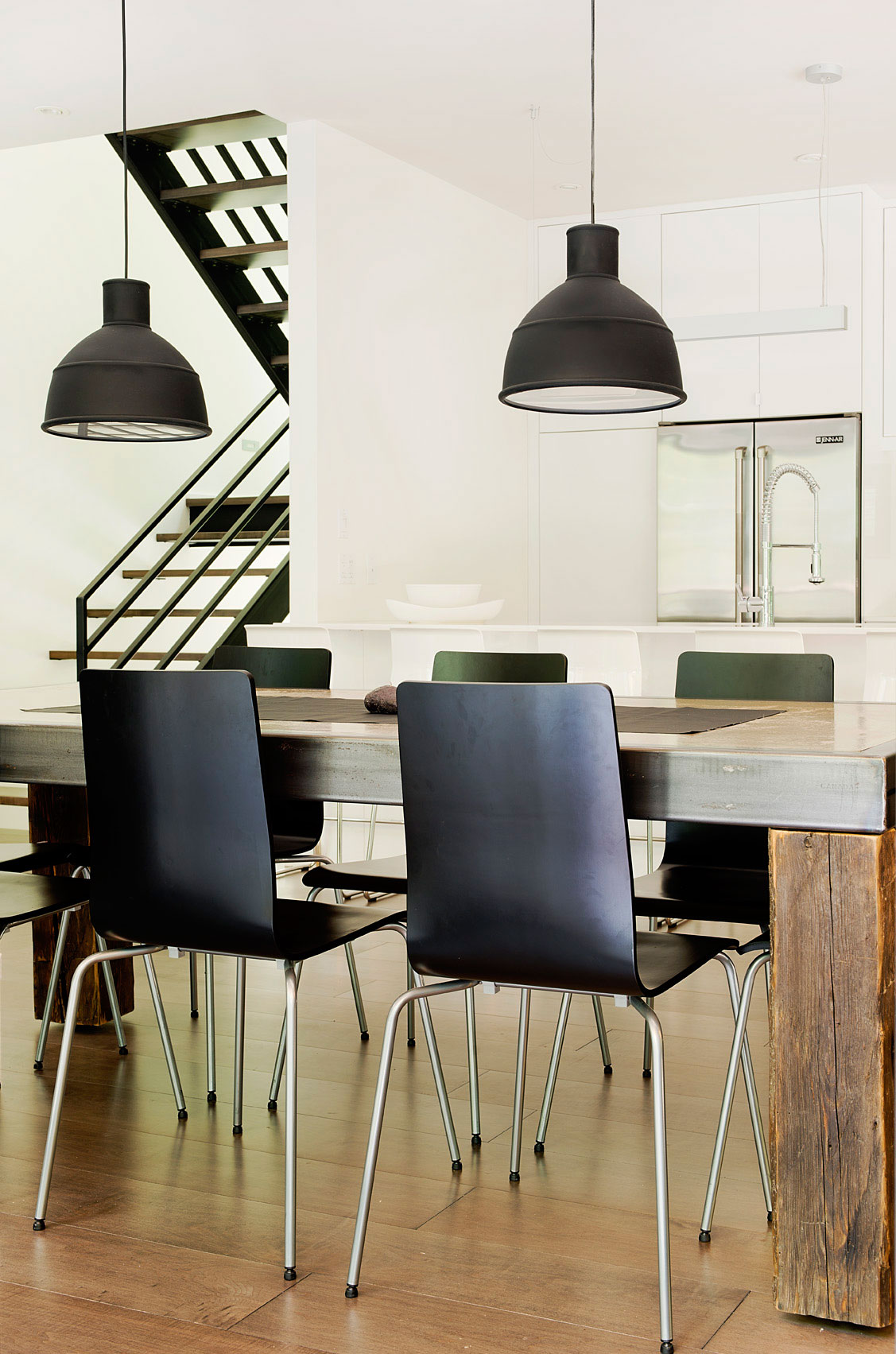 A Contemporary House with a Privileged Natural Environment of Lakes and Mountains in Quebec by Boom Town (30)