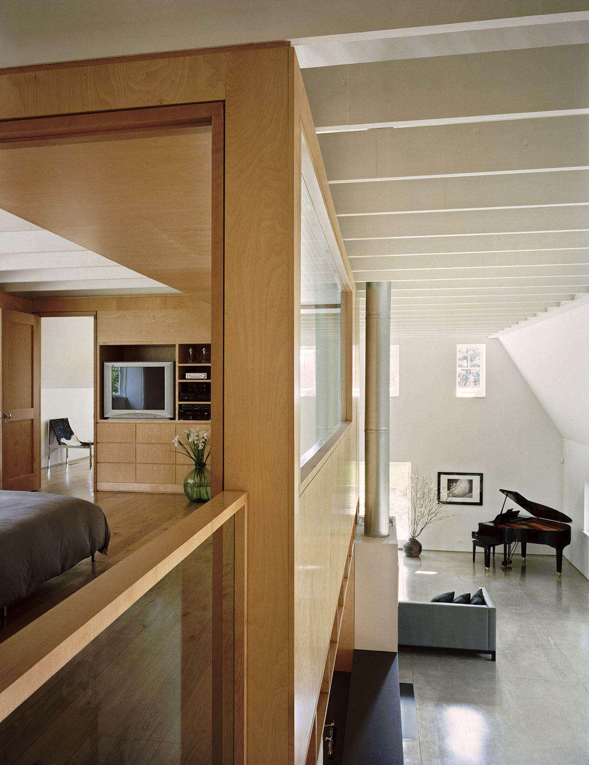 A Cozy, Comfortable and Elegant Home with Wonderful Views in Connecticut by Specht Harpman (8)