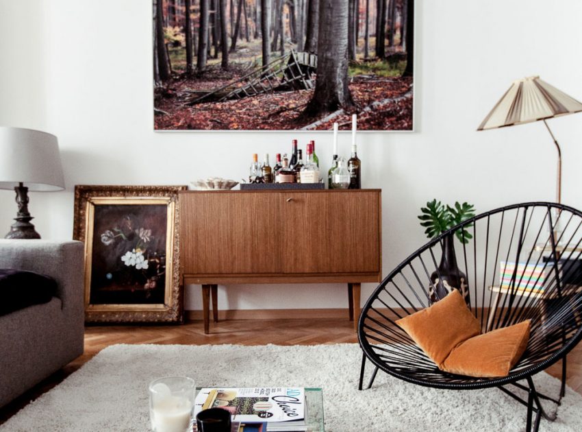 A Cozy Contemporary Apartment Brimming with Color and Art in Vienna by Atelier Karasinski (4)