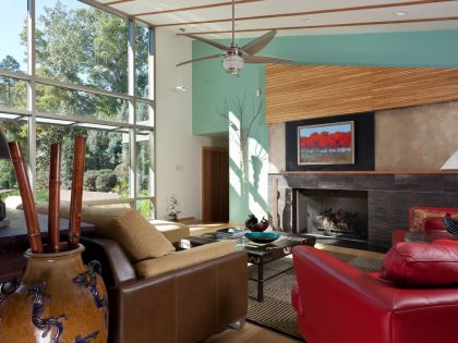 A Cozy Contemporary Home Illuminated with Natural Light in North Carolina by Krichco Construction (11)