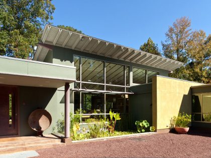 A Cozy Contemporary Home Illuminated with Natural Light in North Carolina by Krichco Construction (2)