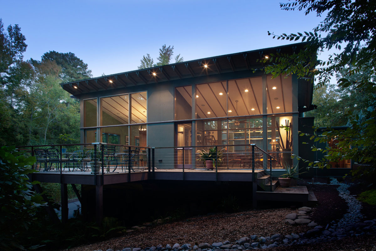 A Cozy Contemporary Home Illuminated with Natural Light in North Carolina by Krichco Construction (22)