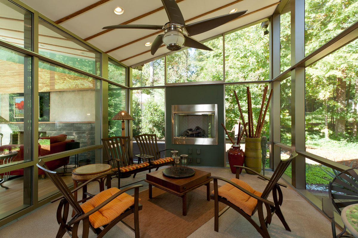 A Cozy Contemporary Home Illuminated with Natural Light in North Carolina by Krichco Construction (9)