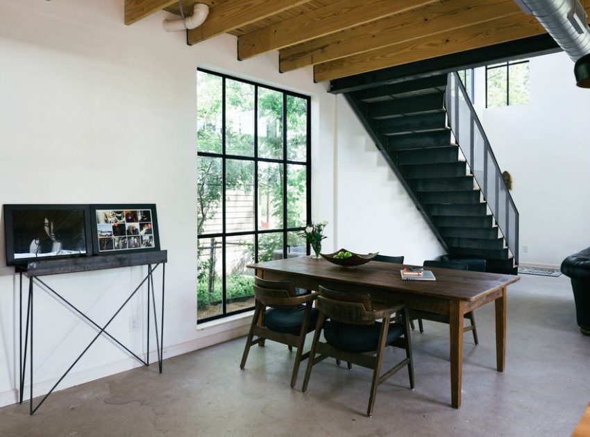 A Cozy Modern Rustic Home with Clean Lines and Organic Elements in Austin by Pavonetti Design (10)