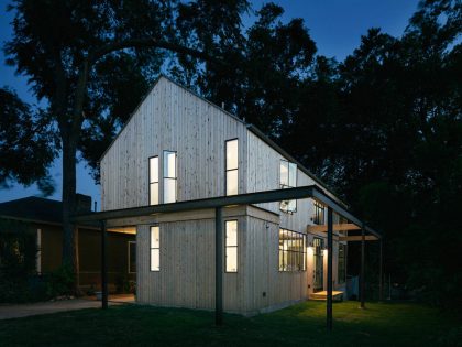 A Cozy Modern Rustic Home with Clean Lines and Organic Elements in Austin by Pavonetti Design (2)