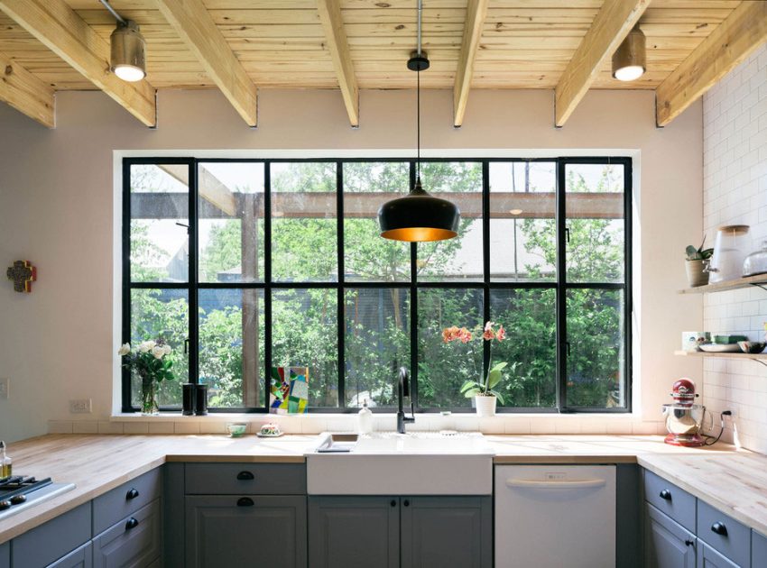 A Cozy Modern Rustic Home with Clean Lines and Organic Elements in Austin by Pavonetti Design (8)