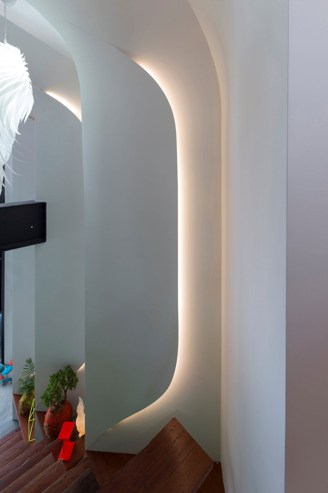 A Cozy, Warm and Friendly House for a Stylish Young Family in Sydney by Enter Projects (5)