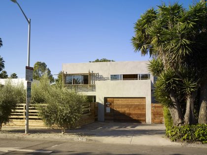 A Cozy and Elegant Home with Simple and Beautiful Elements in West Hollywood by Clive Wilkinson Architects (1)