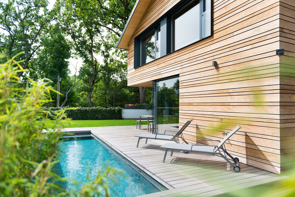 A Cozy and Elegant Modern Home with Inviting Ambiance in Oberhaching by Despang Schlüpmann Architekten (4)