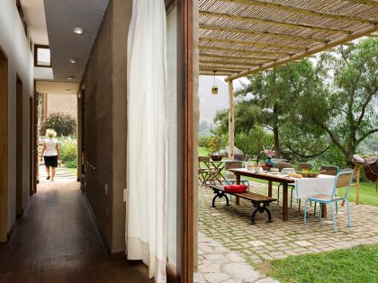 A Cozy and Quiet Stone House Surrounded by a Charming Landscape of Antioquia District, Peru by Marina Vella Arquitectos (6)