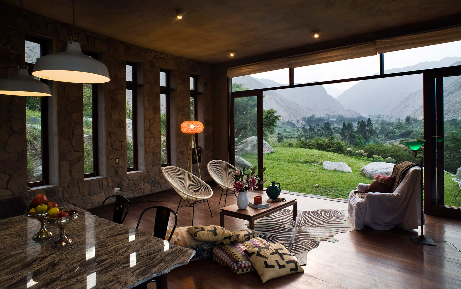 A Cozy and Quiet Stone House Surrounded by a Charming Landscape of Antioquia District, Peru by Marina Vella Arquitectos (7)