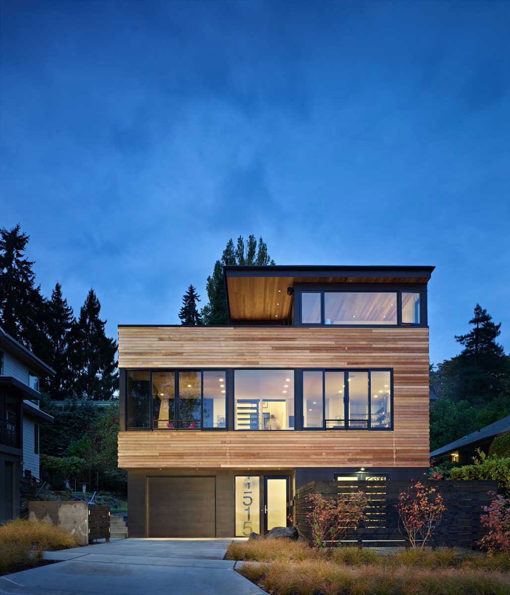 A Creative Modern Industrial Home Constructed for Two People and Eighteen Bicycles in Seattle by Chadbourne + Doss Architects (11)