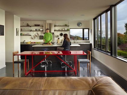 A Creative Modern Industrial Home Constructed for Two People and Eighteen Bicycles in Seattle by Chadbourne + Doss Architects (5)