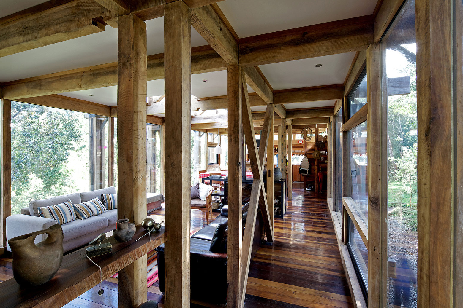 A Dramatic and Rustic Modern Home Shielded by Beautiful Forest in Puerto Varas by Aranguiz-Bunster Arquitectos (11)