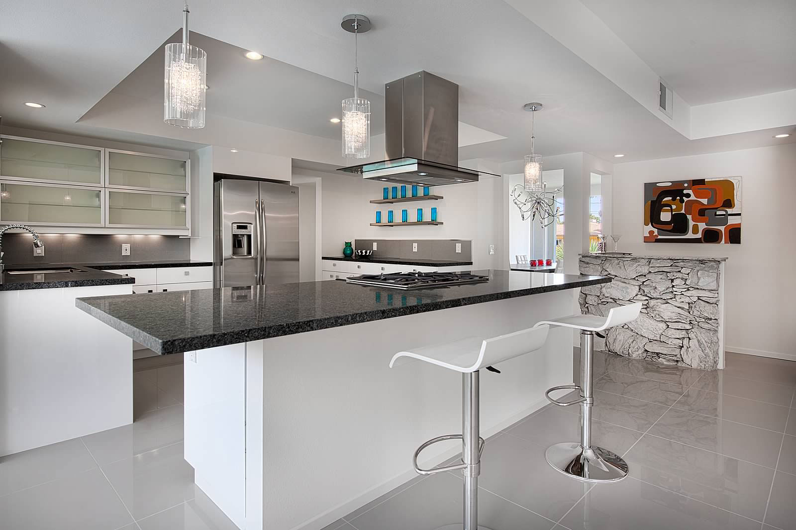 A Fascinating and Stylish Modern Home with Beautiful Landscape in Palm Springs by H3K Design (12)