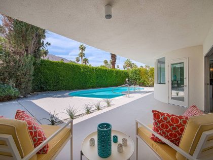 A Fascinating and Stylish Modern Home with Beautiful Landscape in Palm Springs by H3K Design (6)
