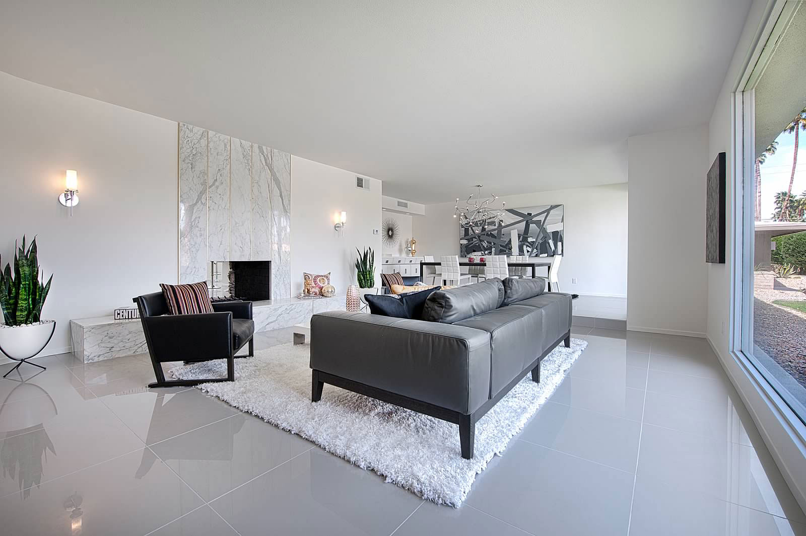 A Fascinating and Stylish Modern Home with Beautiful Landscape in Palm Springs by H3K Design (9)