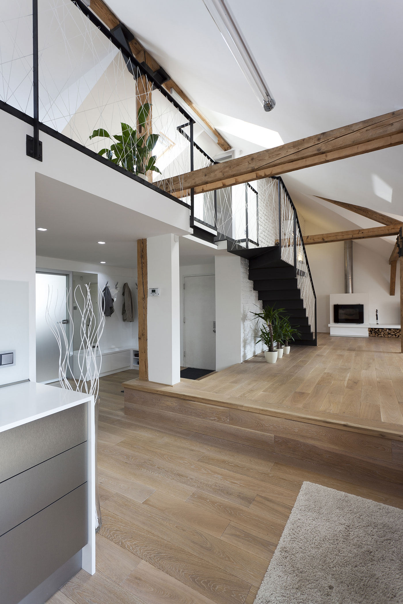 A Former Attic Becomes a Cozy Modern Loft in Prague, Czech Republic by B² Architecture (8)