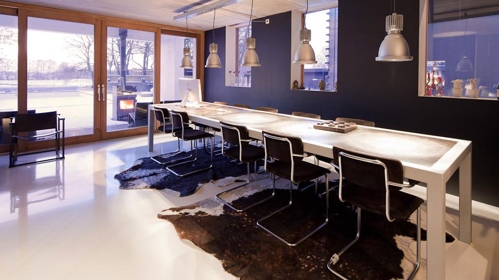 A Former Barnhouse Becomes a Stylish and Colorful Modern Home for a Family in Donderen by aatvos (12)