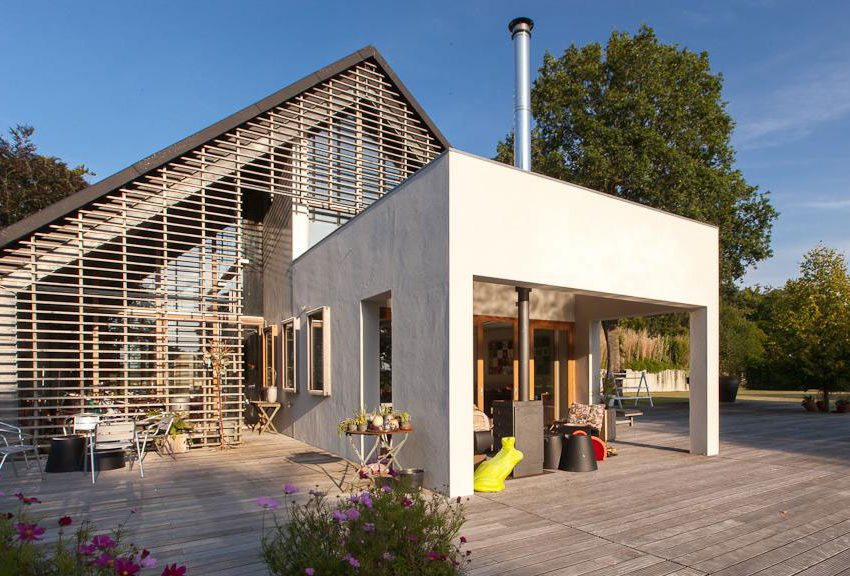 A Former Barnhouse Becomes a Stylish and Colorful Modern Home for a Family in Donderen by aatvos (6)
