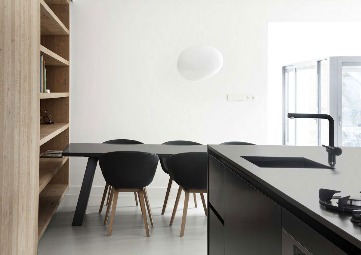 A Former Garage Turned Into a Spacious and Lavish Home in Amsterdam by i29 Interior Architects (11)