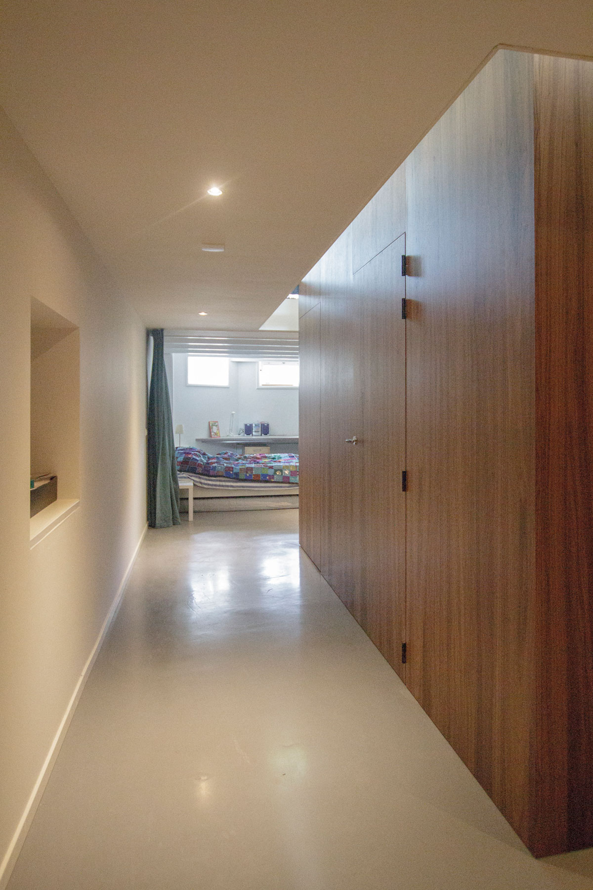 A Former Museum Transformed Into a Luxury Contemporary Home in Rotterdam by Peña Architecture (15)