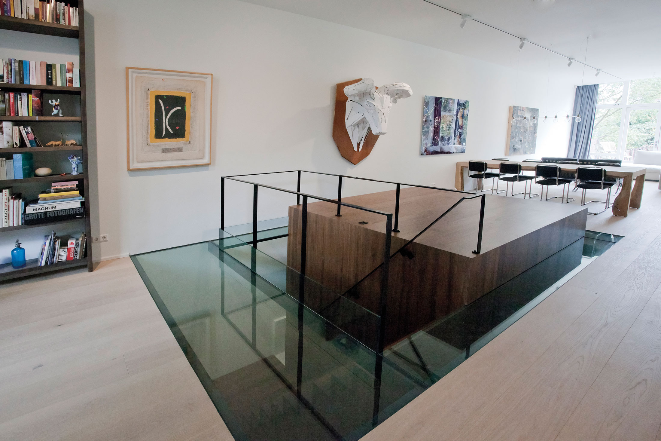 A Former Museum Transformed Into a Luxury Contemporary Home in Rotterdam by Peña Architecture (6)