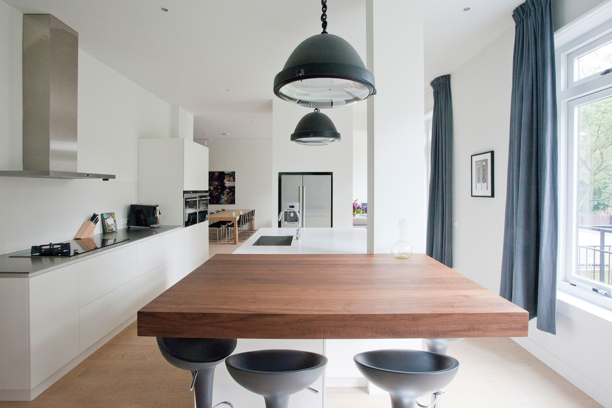 A Former Museum Transformed Into a Luxury Contemporary Home in Rotterdam by Peña Architecture (8)
