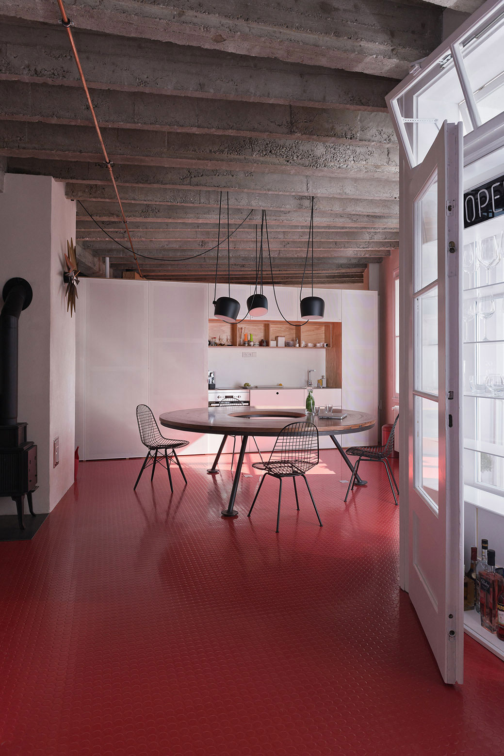 A Four-Room Apartment Transformed into a Multi Functional Space for Art, Working and a Good Turntable in Bratislava by gutgut (7)