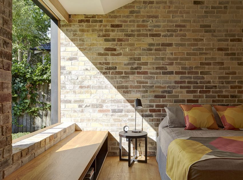 A Luminous Contemporary Home Built From Recycled Bricks in Sydney by Andrew Burges Architects (10)