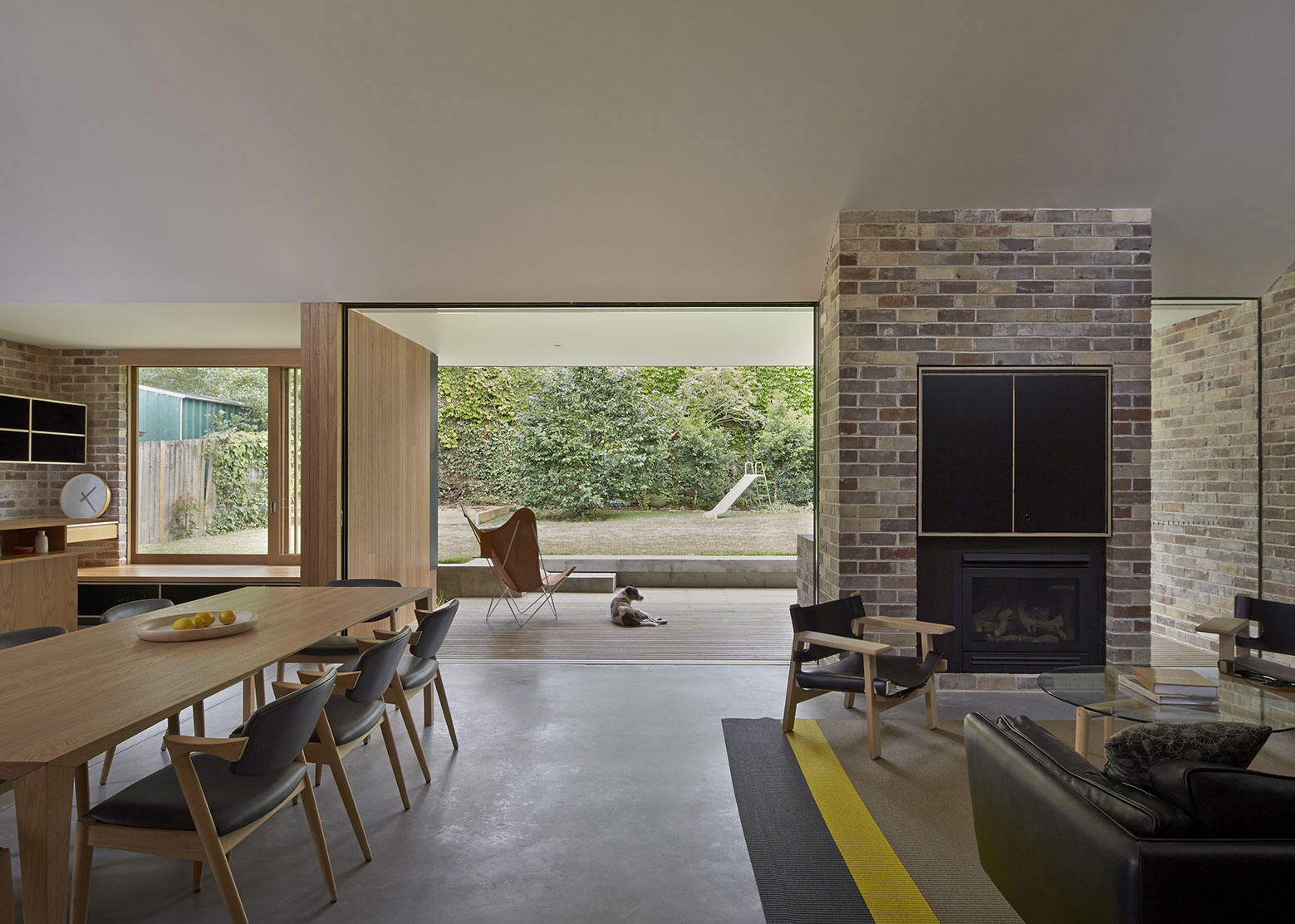A Luminous Contemporary Home Built From Recycled Bricks in Sydney by Andrew Burges Architects (6)