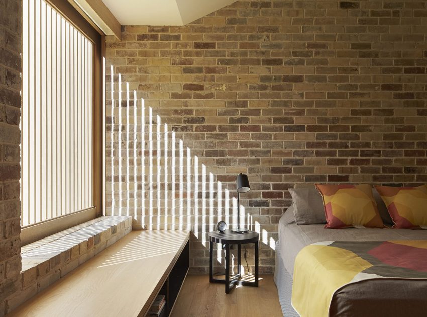 A Luminous Contemporary Home Built From Recycled Bricks in Sydney by Andrew Burges Architects (9)