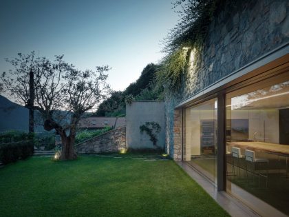 A Luminous Contemporary Home Nestled in the Breathtaking Mountains of Valtellina by Rocco Borromini (18)