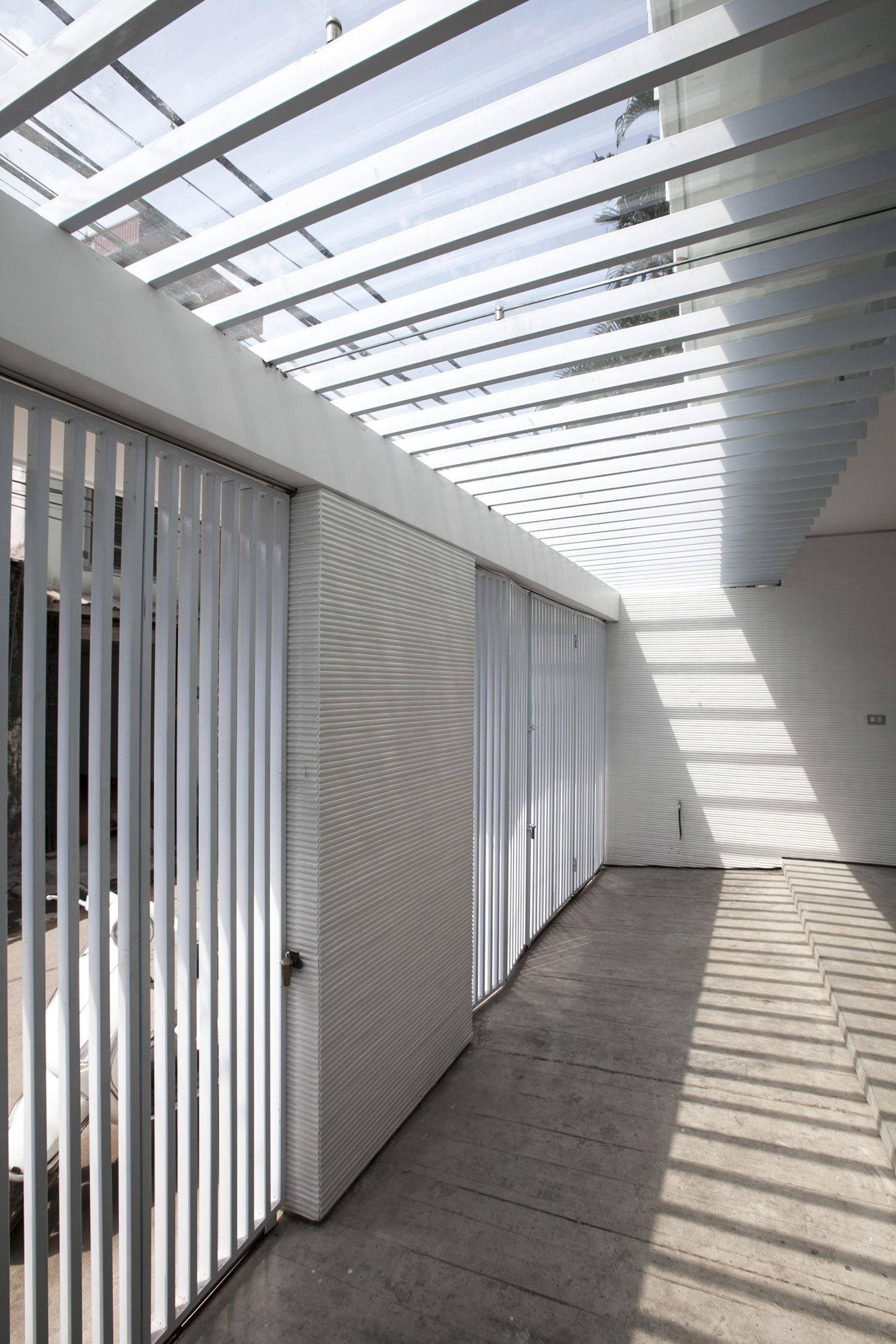 A Luminous Contemporary Home for a Single Man in Hanoi, Vietnam by AHL architects associates (10)