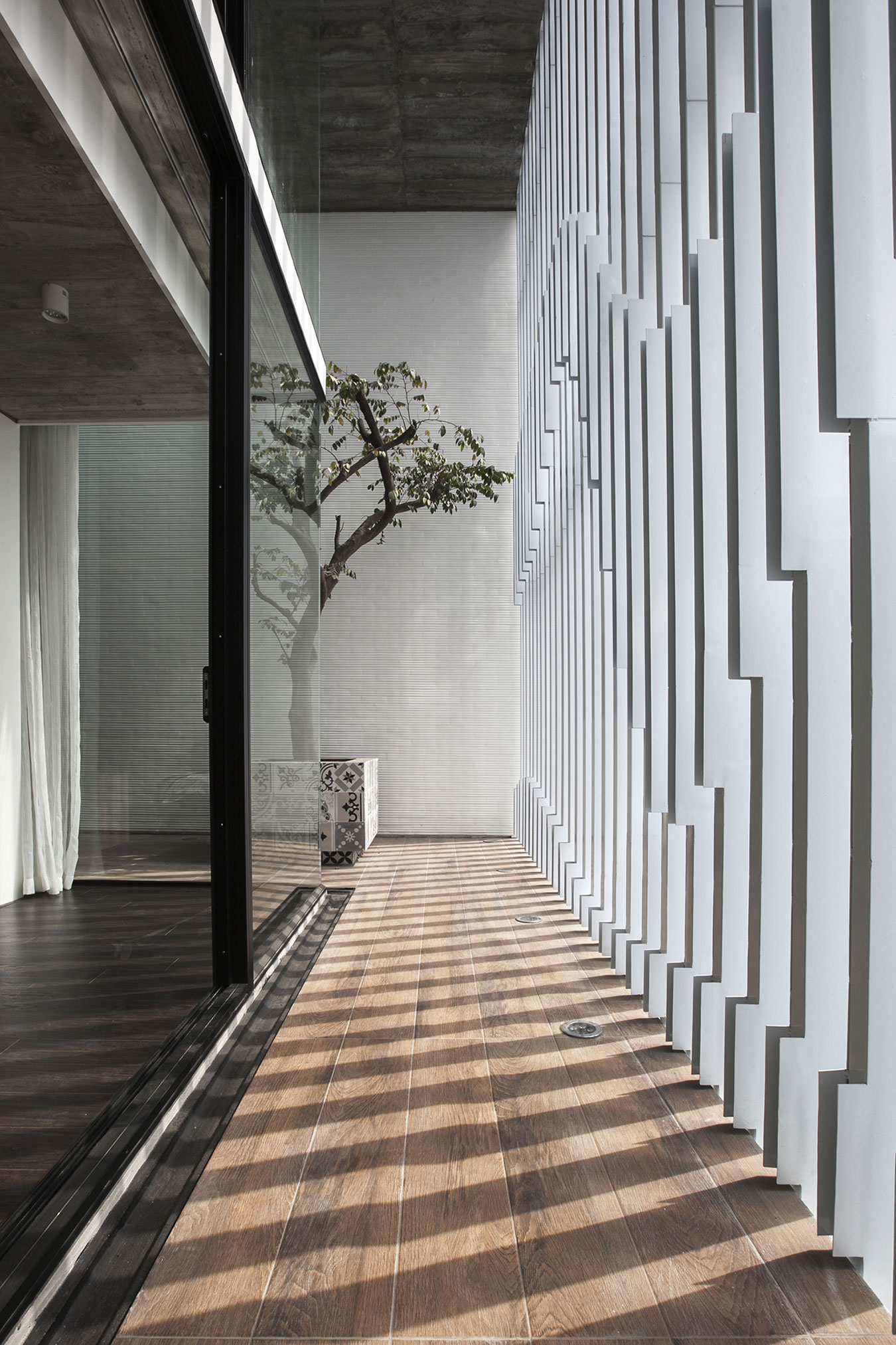 A Luminous Contemporary Home for a Single Man in Hanoi, Vietnam by AHL architects associates (18)