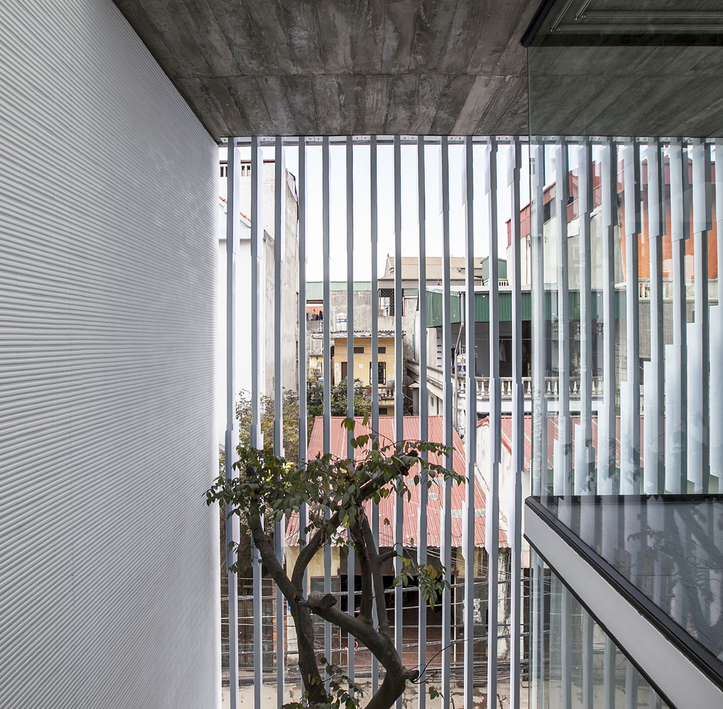 A Luminous Contemporary Home for a Single Man in Hanoi, Vietnam by AHL architects associates (21)