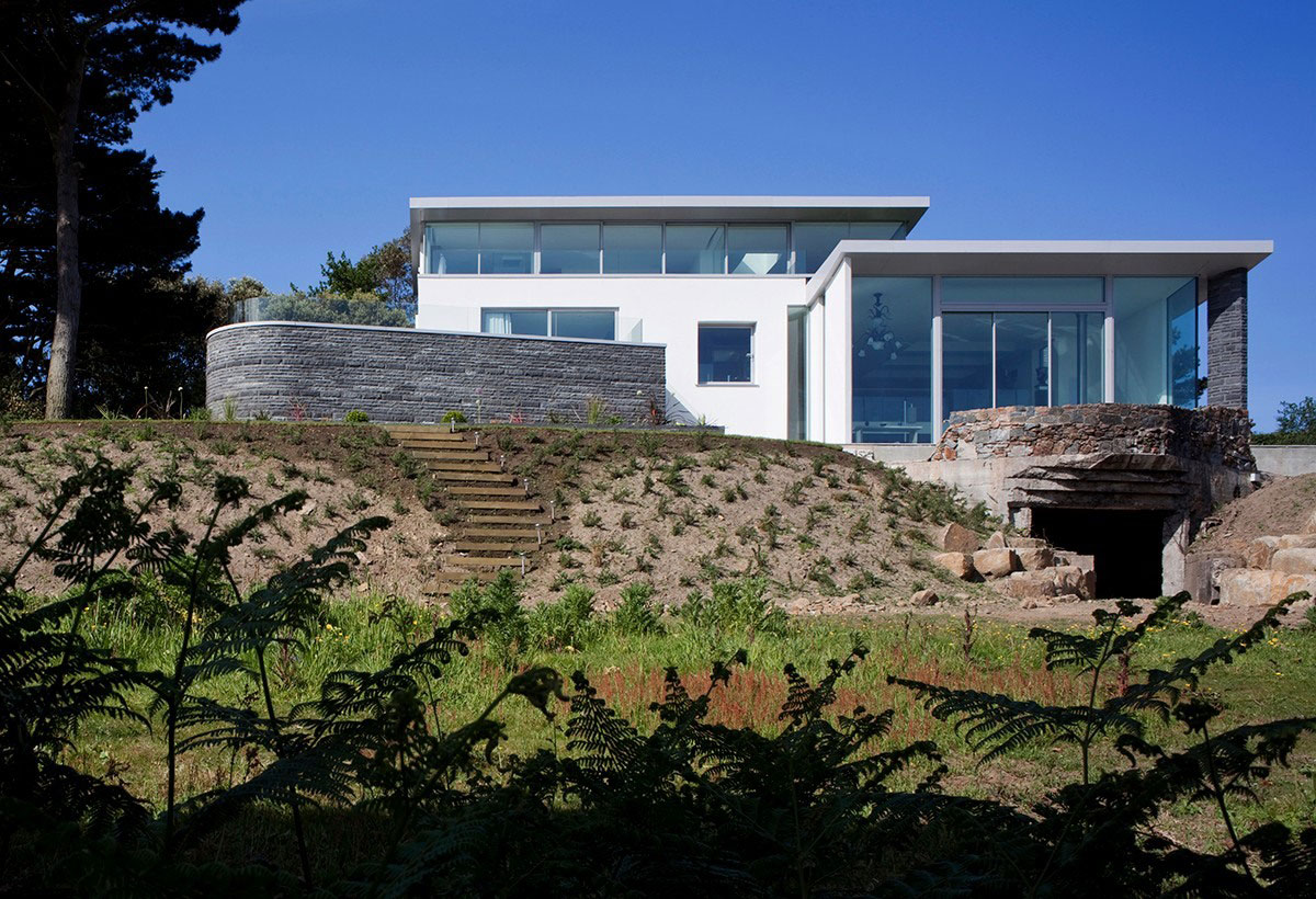 A Luminous Hillside Home with Spectacular Views in Castel, Guernsey by Jamie Falla Architecture (1)