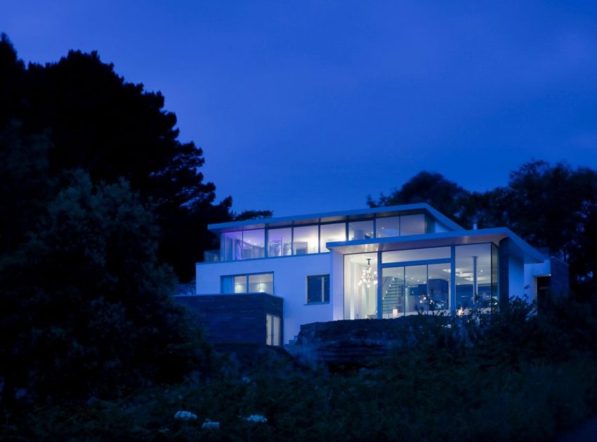A Luminous Hillside Home with Spectacular Views in Castel, Guernsey by Jamie Falla Architecture (16)