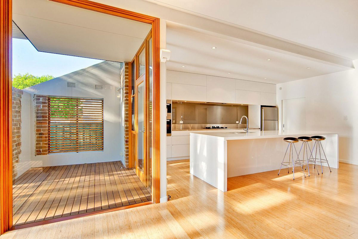 A Luminous and Dramatic Home with Spaces Full of Natural Light in Sydney by CplusC Architectural Workshop (9)