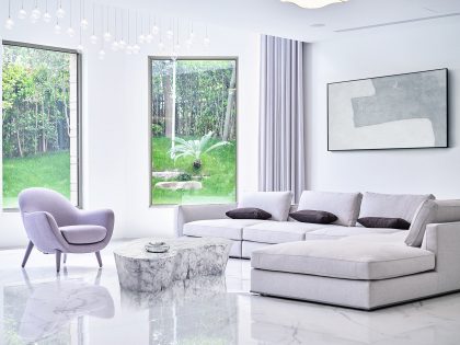 A Luxurious Modern Home with Bright and Unique Character in Shanghai, China