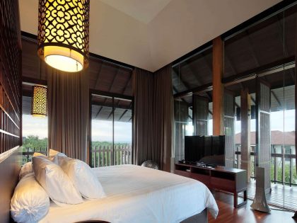 A Luxurious and Comfortable Modern Villa with Large Pool in Pecatu, Indonesia by Wahana Cipta Selaras (15)