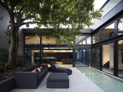 A Magnificent Contemporary Home Full of Elegance and Transparency in Hawthorn East by Steve Domoney Architecture (1)