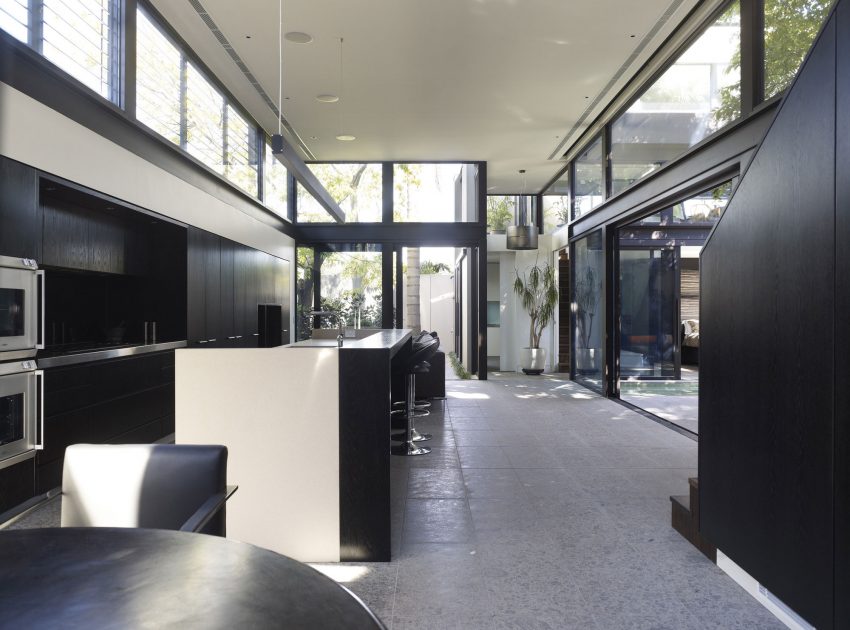 A Magnificent Contemporary Home Full of Elegance and Transparency in Hawthorn East by Steve Domoney Architecture (6)